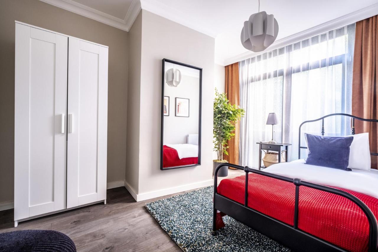 Central Flat With Sleek Interior In Sisli Istanbul Exterior foto